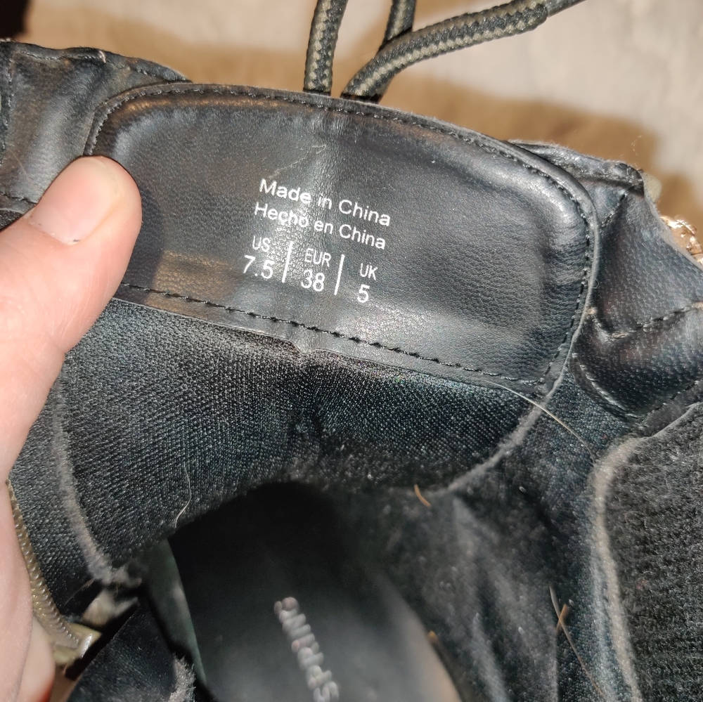 Heeled booties - Picture 5 of 5